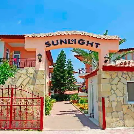 Sunlight Garden Side